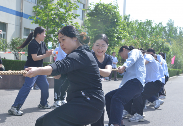 迎五一，展風(fēng)采——新風(fēng)光第二十一屆春季運動(dòng)會(huì )召開(kāi)